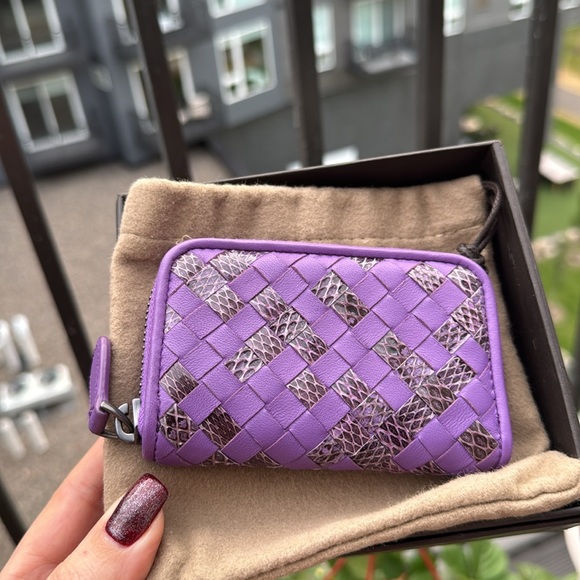 Bottega Veneta Lilac purple snakeskin compact wallet - Picture 2 of 6